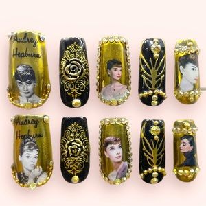 Audrey Hepburn press on nails